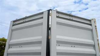 The Real Cost of Commercial Battery Energy Storage in 2025 | GSL