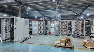 Integrated energy storage cabinets