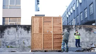 Automatic Mobile Energy Storage Container for Hospitals