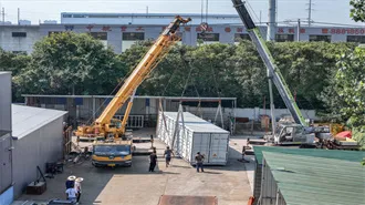 How to change the wind power signal input of the solar container