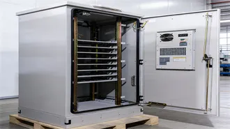 Liquid Cooling Outdoor Energy Storage Cabinet-HyperStrong